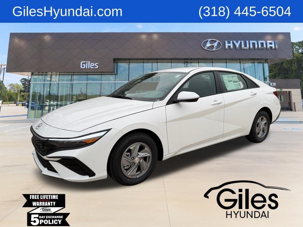 New 2026 Hyundai Elantra SE Sedan