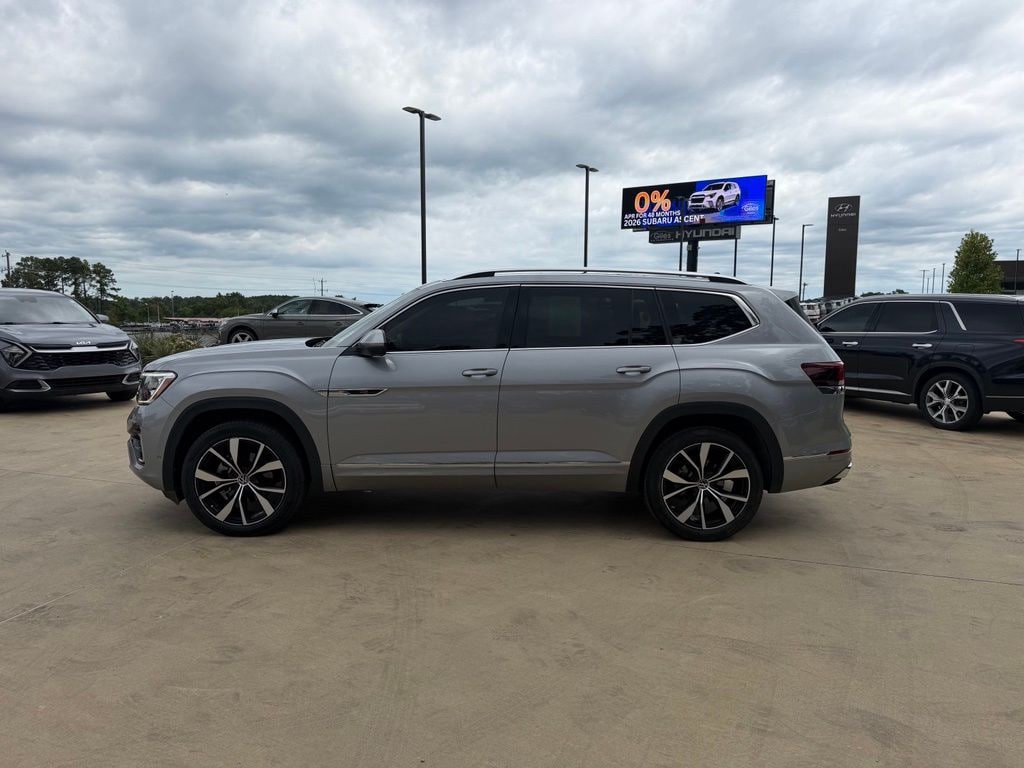 Used 2024 Volkswagen Atlas 2.0T SEL Premium R-Line SUV