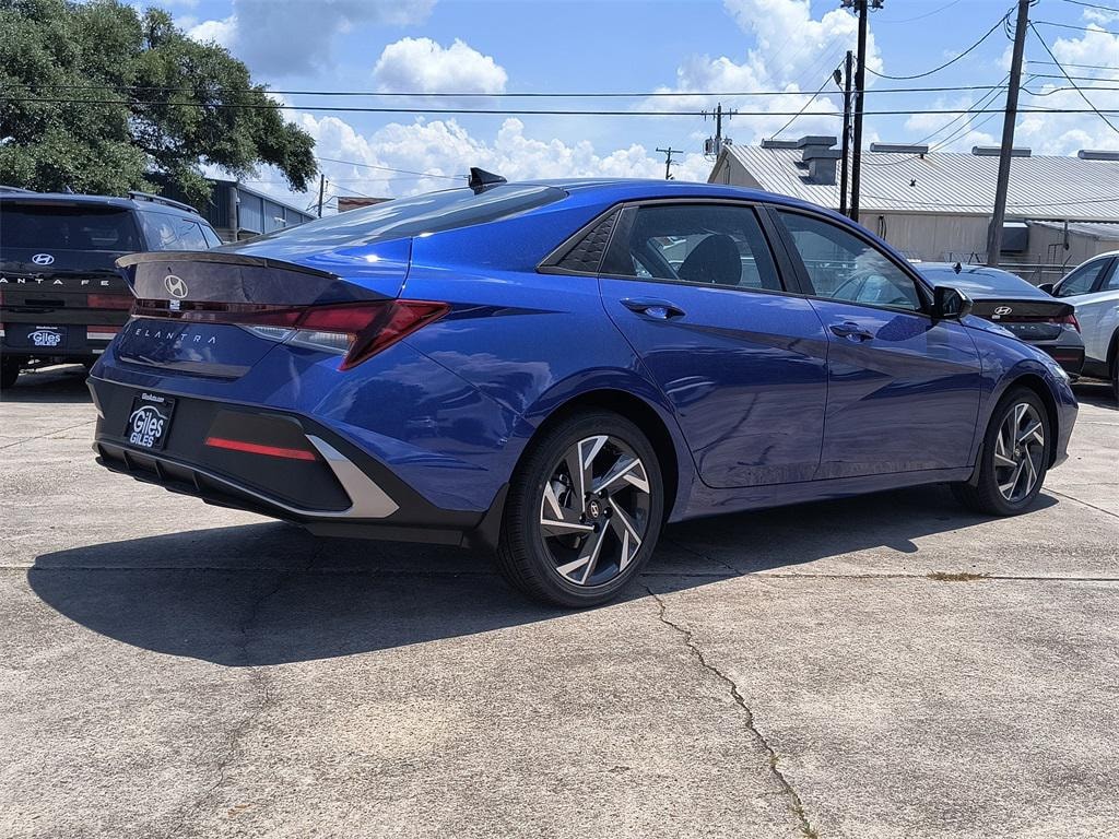 New 2025 Hyundai Elantra SEL Sport Sedan