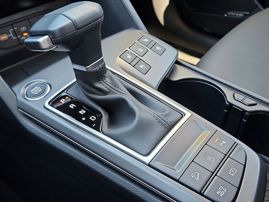 2026 Kia Sportage EX - Photo 28