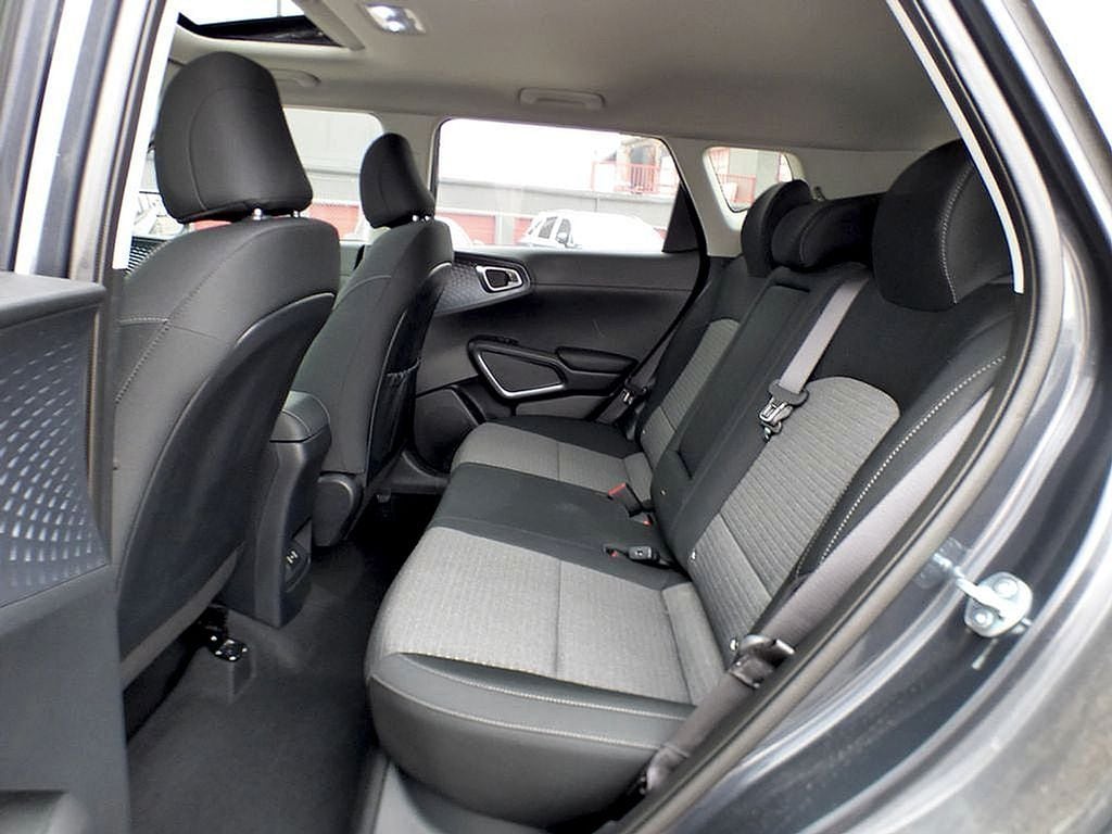 2025 Kia Soul EX - Photo 17