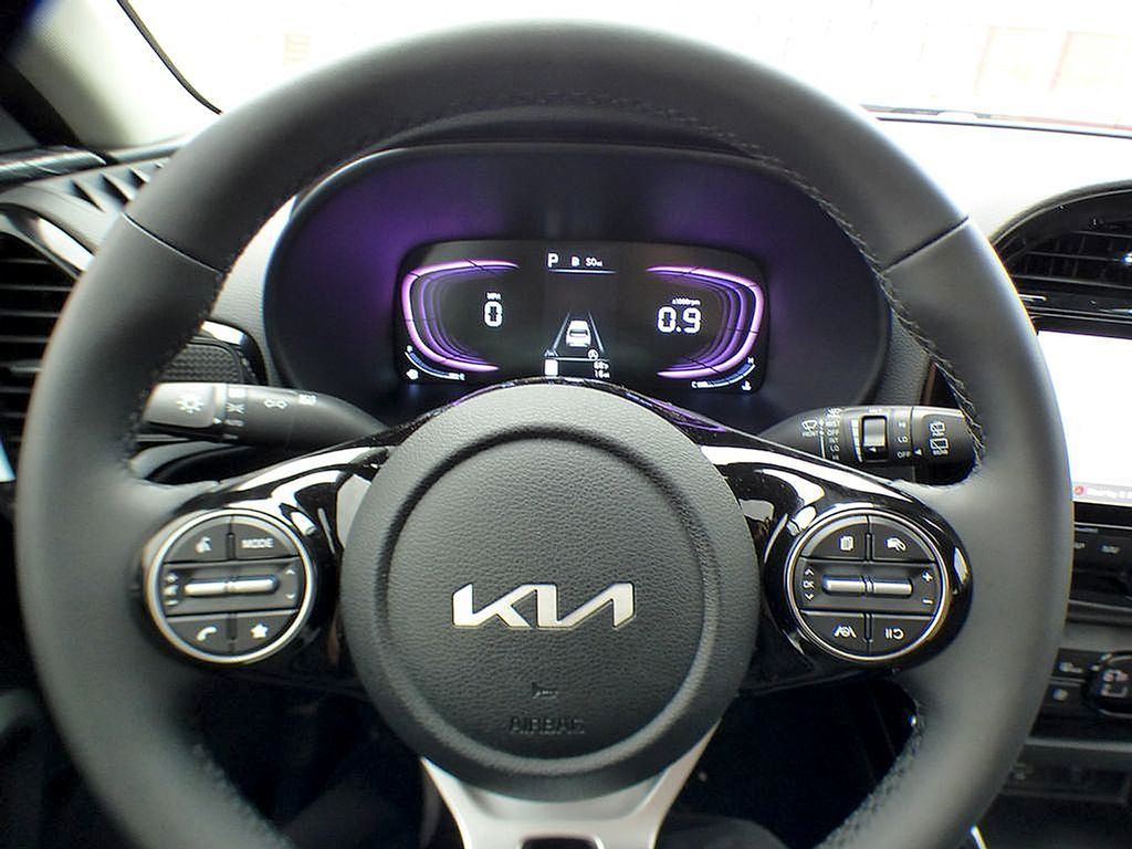2025 Kia Soul EX - Photo 29