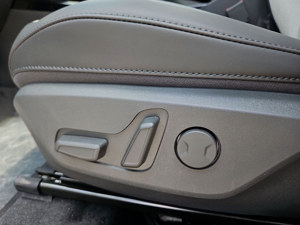 2025 Kia Niro SX Touring - Photo 20