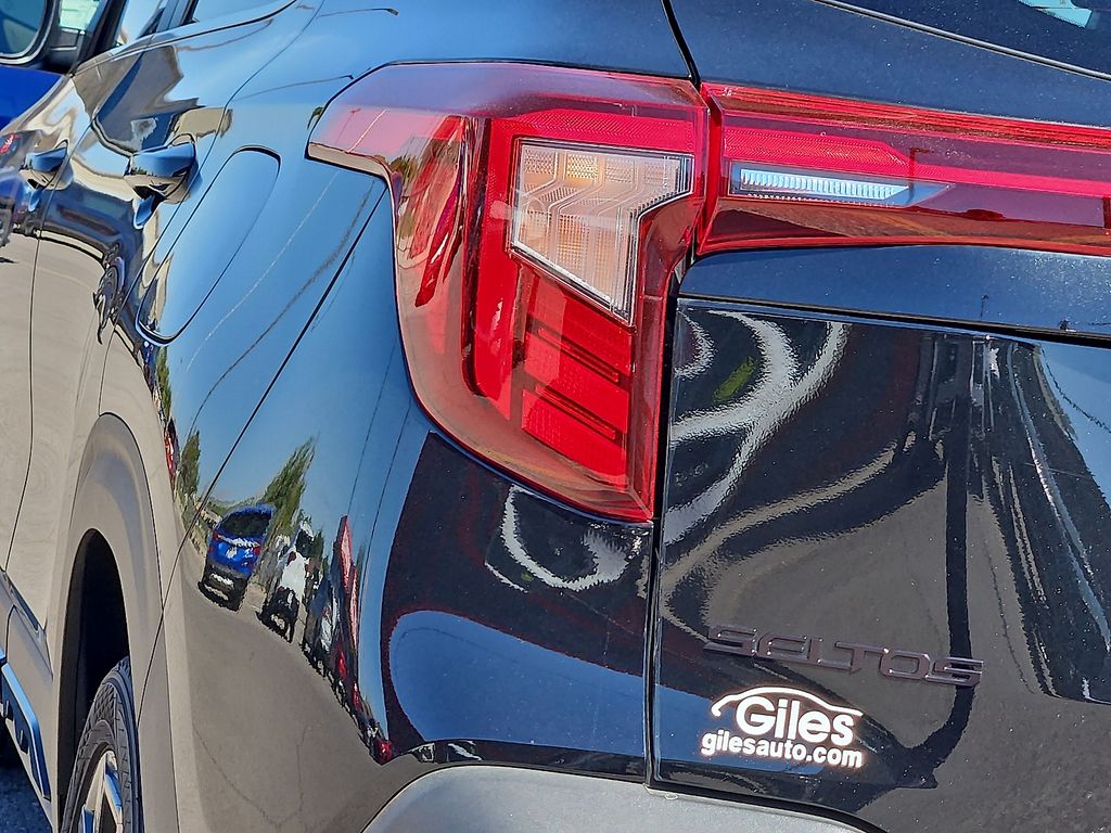 2025 Kia Seltos X-Line - Photo 12