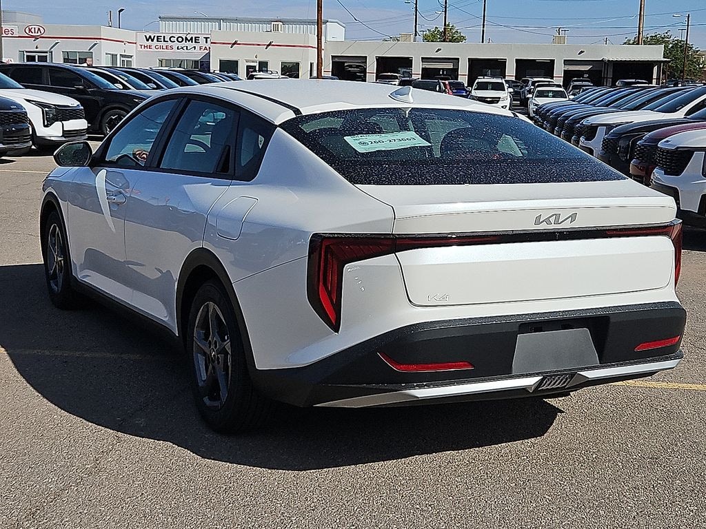 New 2026 Kia K4 LXS Sedan