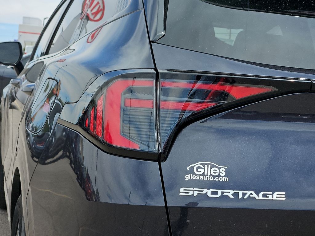 2026 Kia Sportage SX - Photo 12