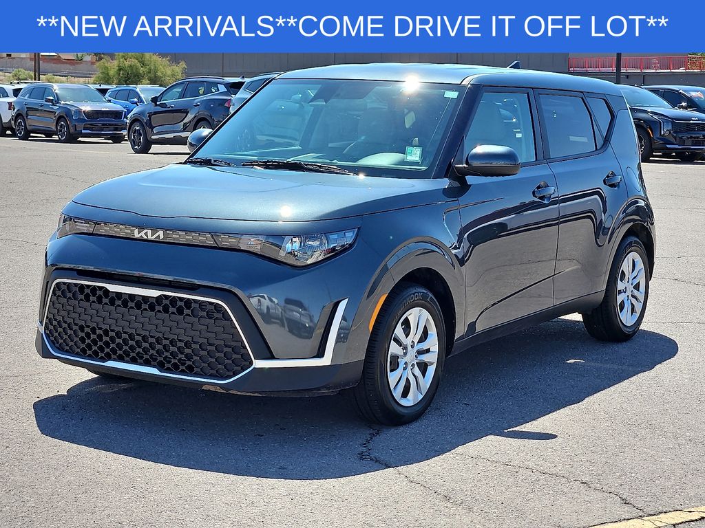 2025 Kia Soul 2.0L LX IVT's photo