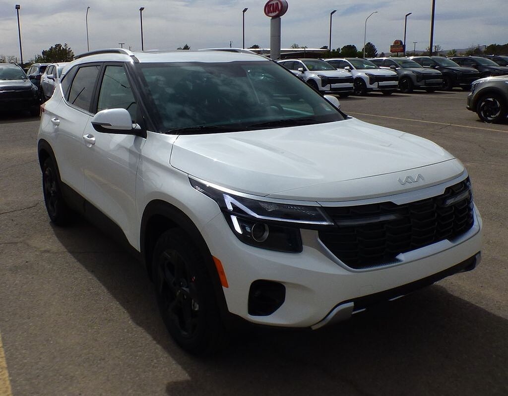 New 2026 Kia Seltos EX SUV