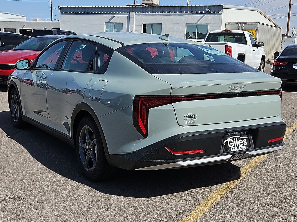 New 2026 Kia K4 LXS Sedan