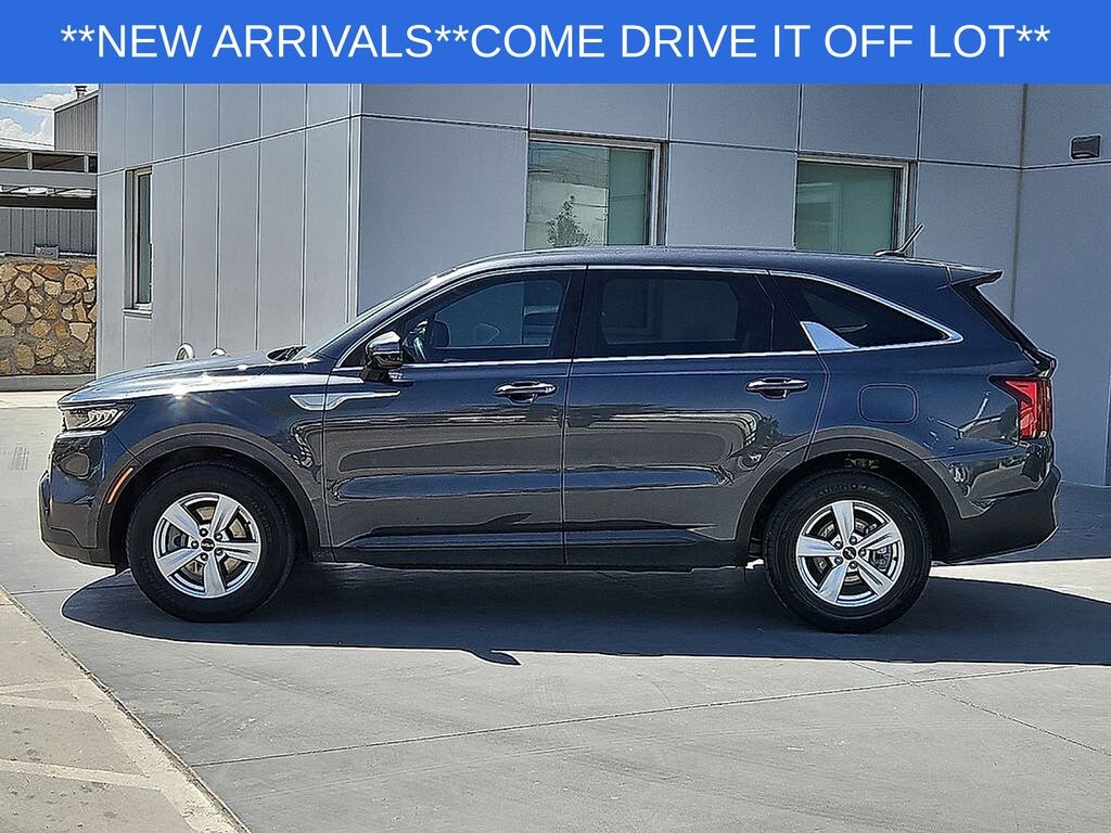 Used 2022 Kia Sorento LX SUV