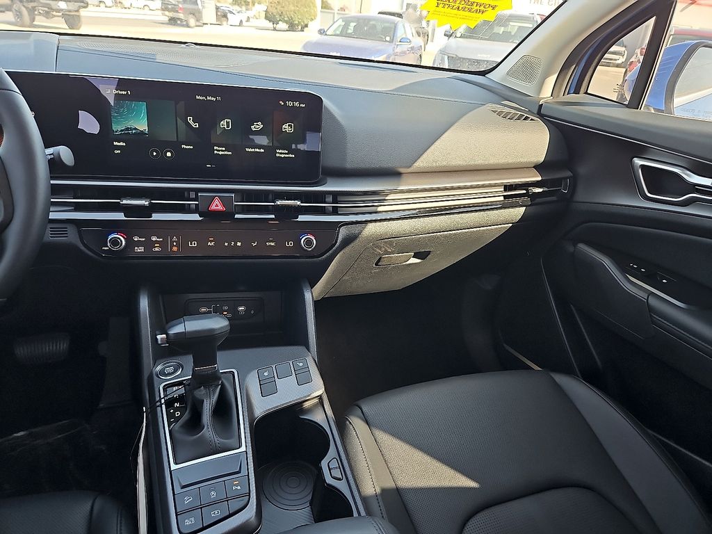 2026 Kia Sportage EX - Photo 17