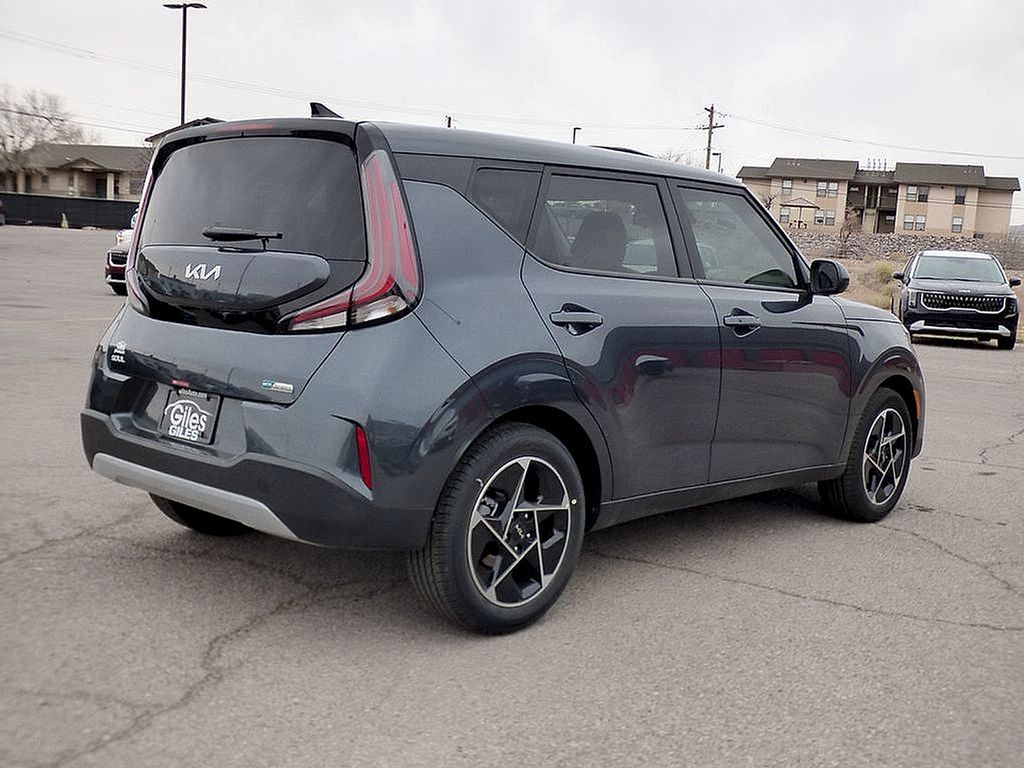 2025 Kia Soul EX - Photo 8