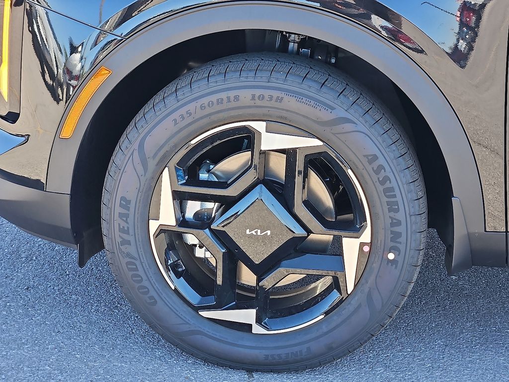 2026 Kia Sportage EX - Photo 11