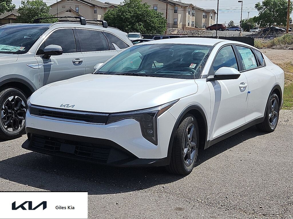 New 2026 Kia K4 LXS Sedan