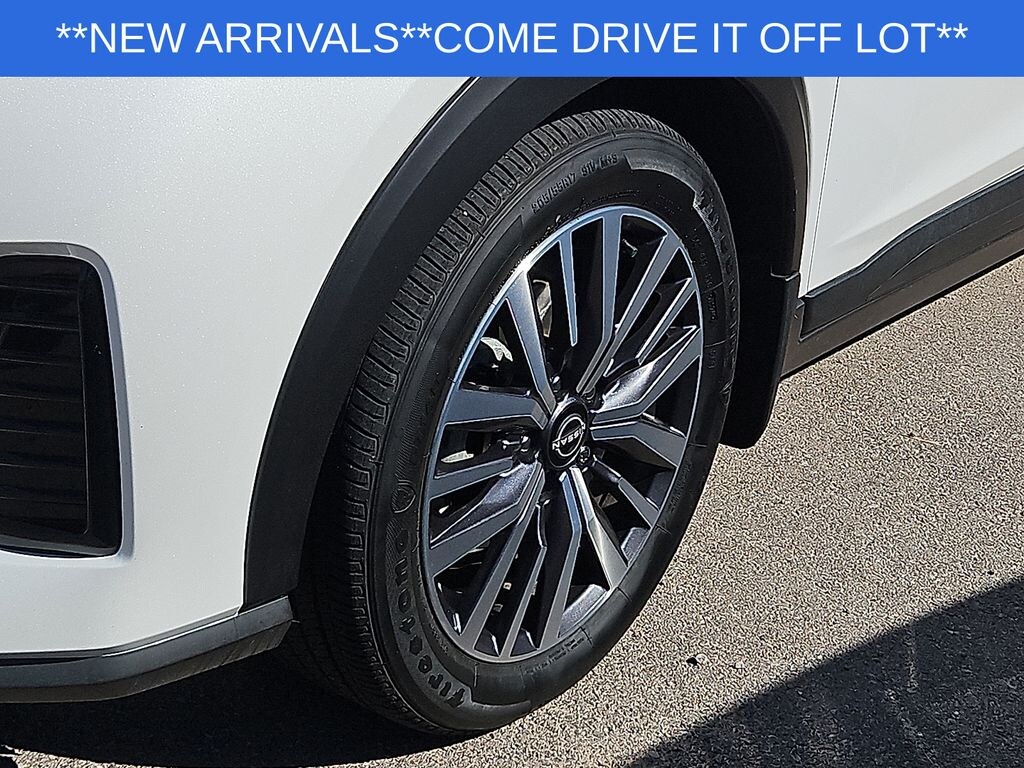 Used 2024 Nissan Kicks SV SUV
