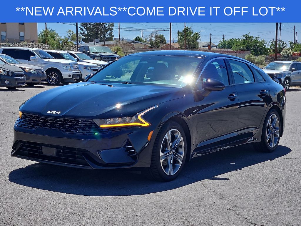 2022 Kia Optima EX's photo