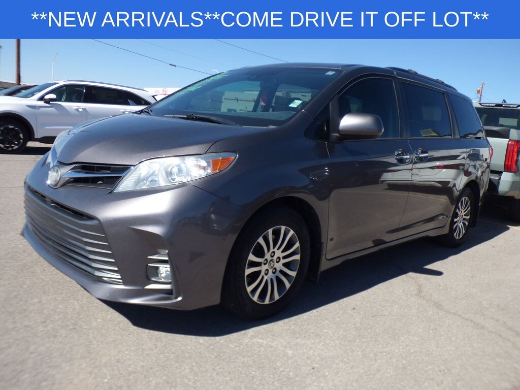 Used 2020 Toyota Sienna XLE Premium Minivan/Van