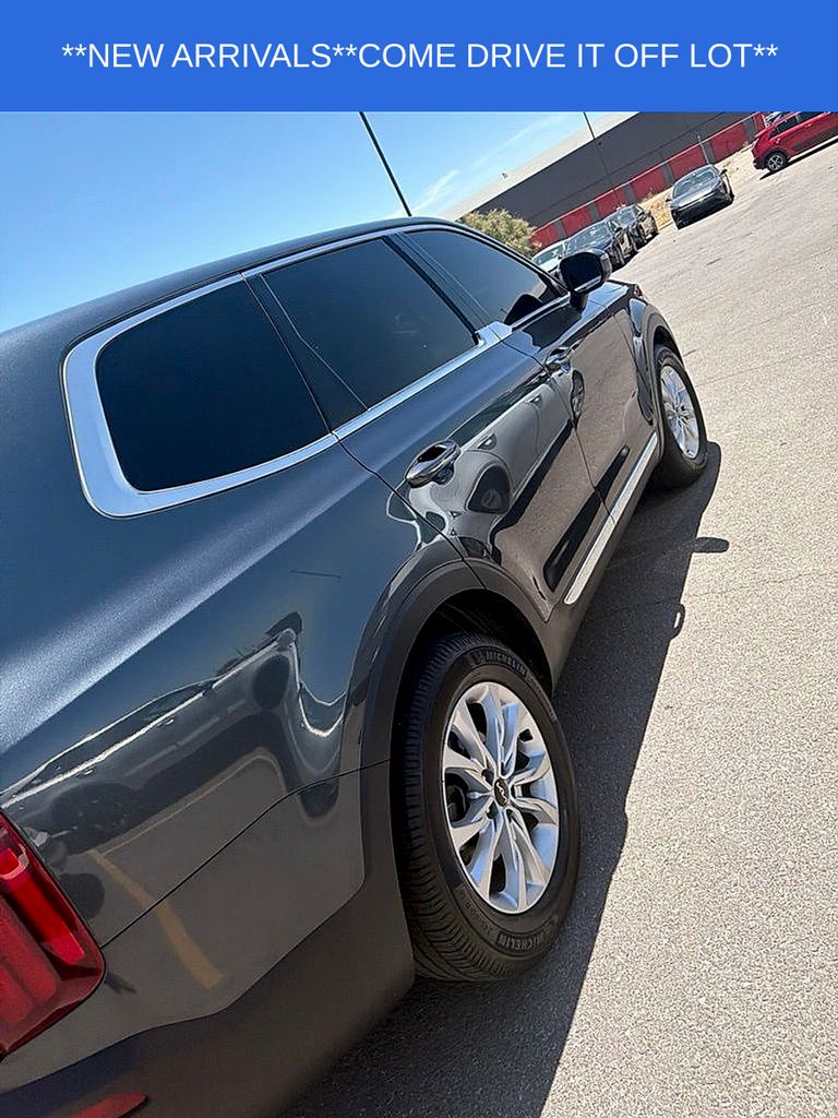 2022 Kia Telluride LX FWD's photo