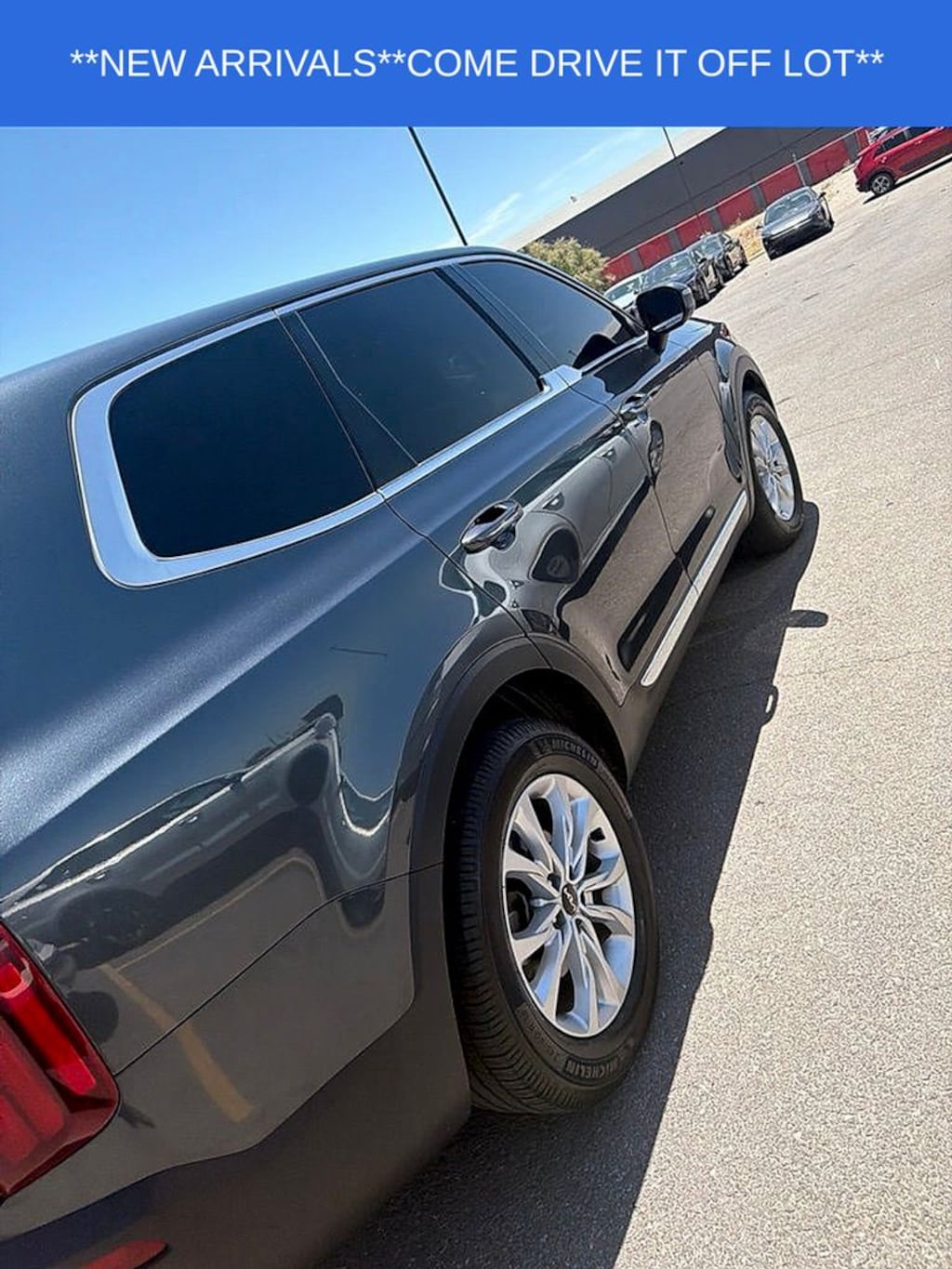 Used 2022 Kia Telluride LX SUV