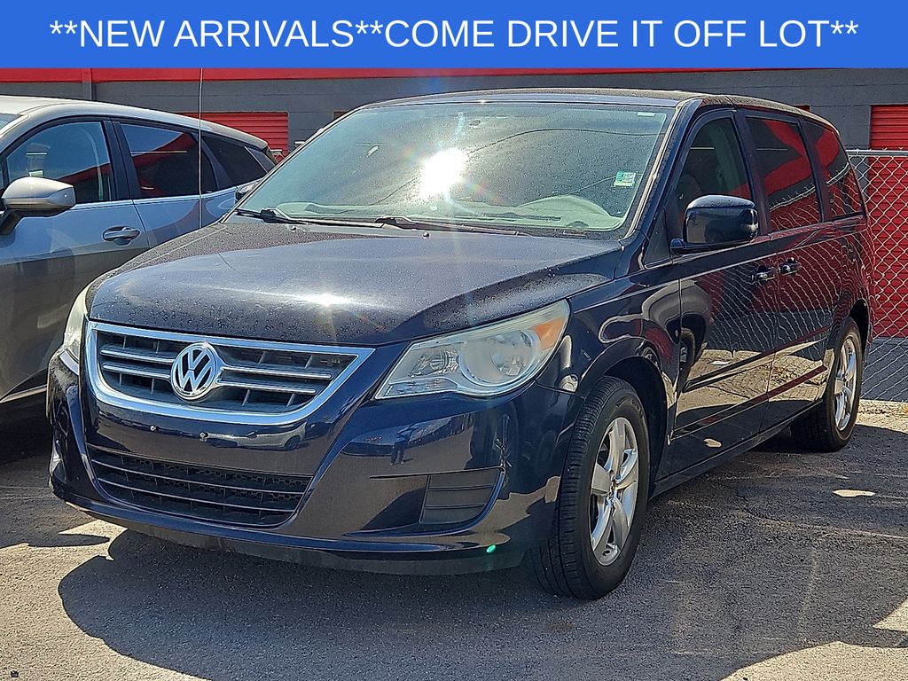 Used 2010 Volkswagen Routan SE