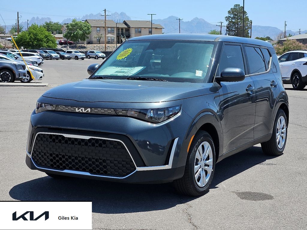 2025 Kia Soul 2.0L LX IVT's photo