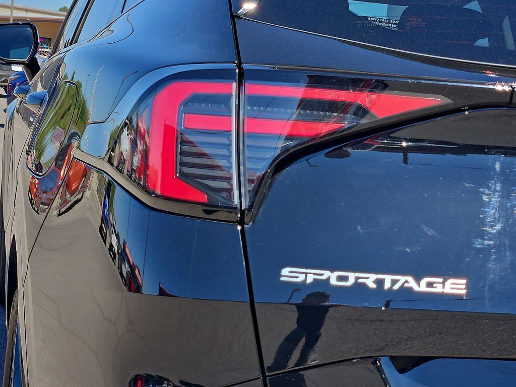 2026 Kia Sportage SX - Photo 12