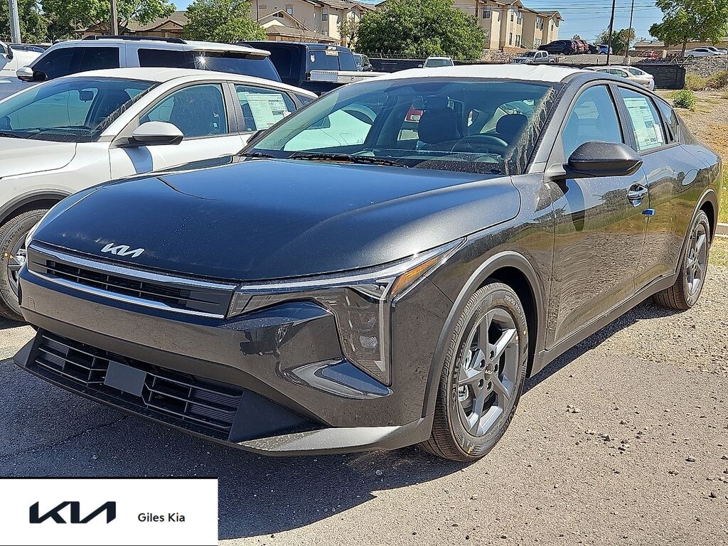 New 2026 Kia K4 LXS Sedan
