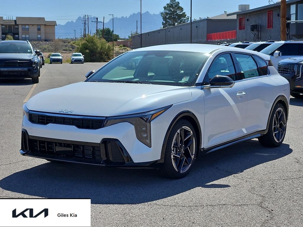 2026 Kia K4 GT-Line AT Hatchback's photo