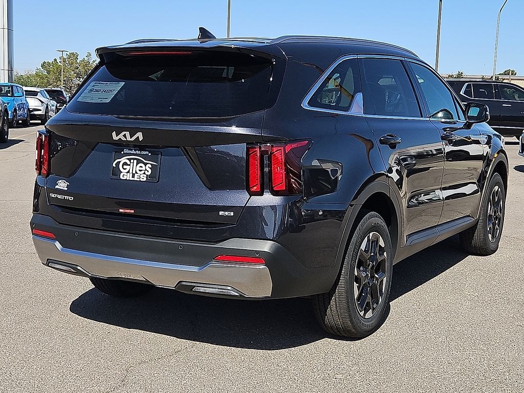 New 2026 Kia Sorento S SUV