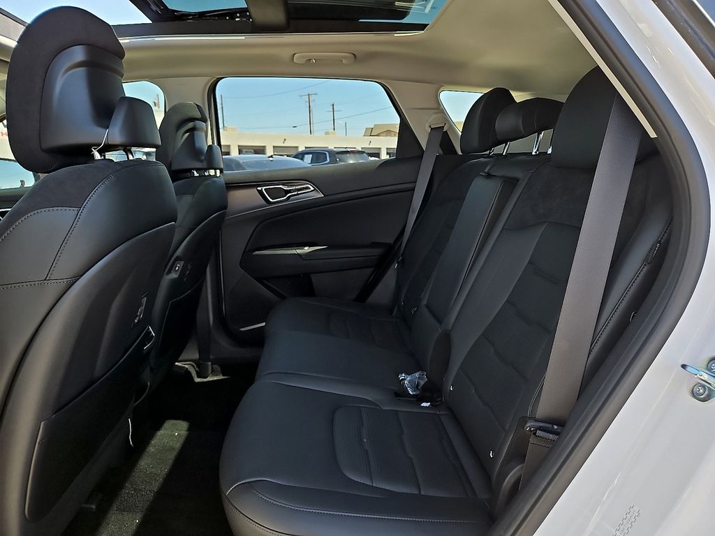 2026 Kia Sportage EX - Photo 15