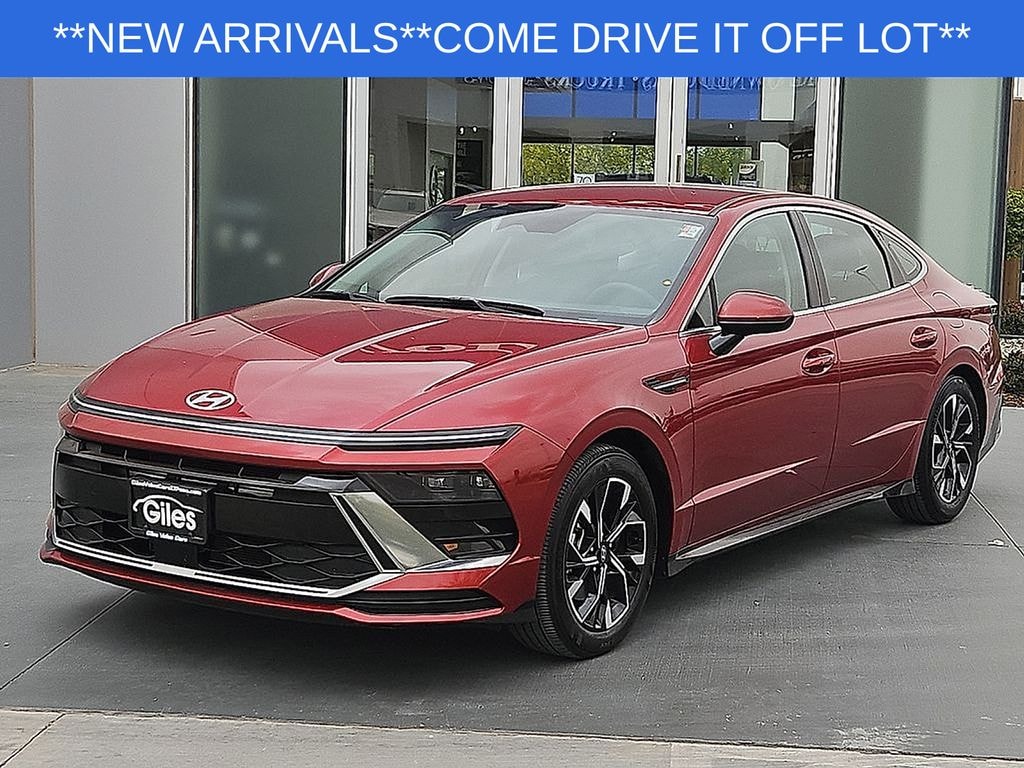 Used 2025 Hyundai Sonata SEL Sedan