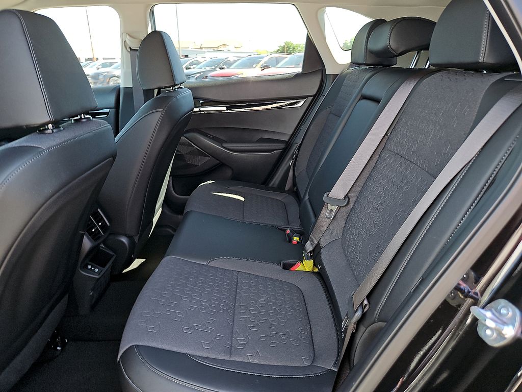 2025 Kia Seltos X-Line - Photo 15