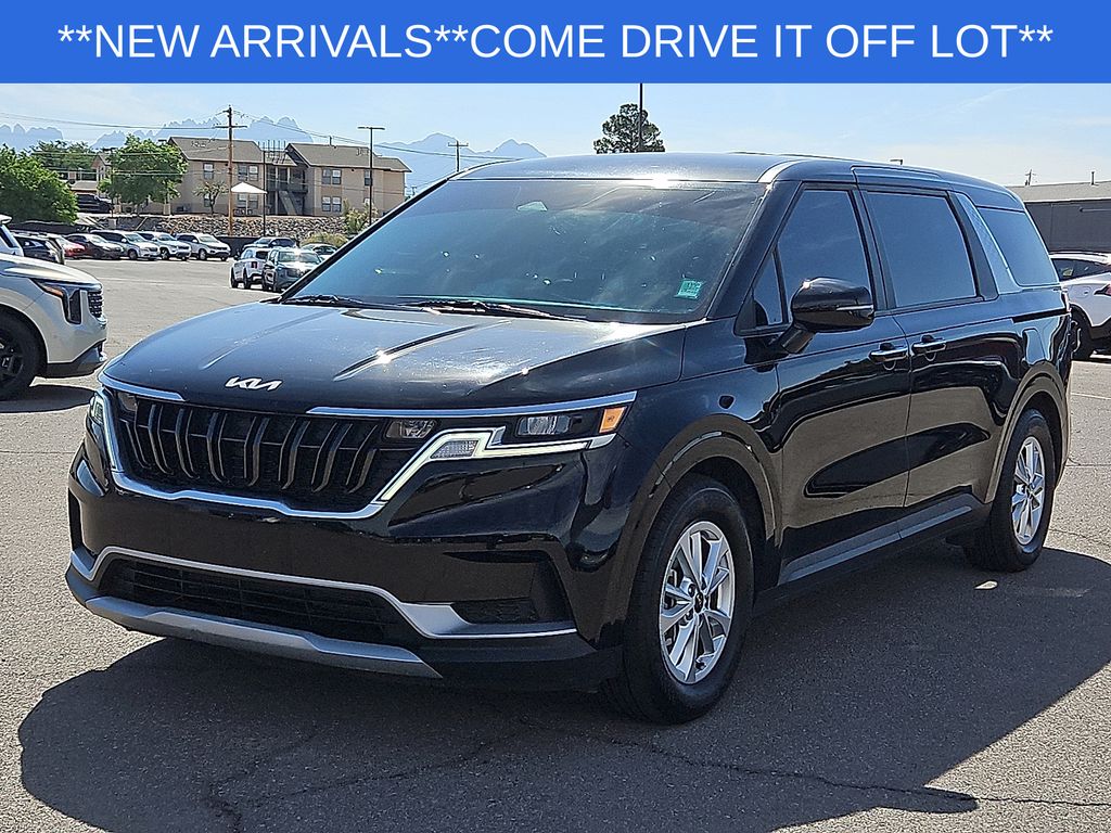 2022 Kia Sedona LX Seat Pkg's photo