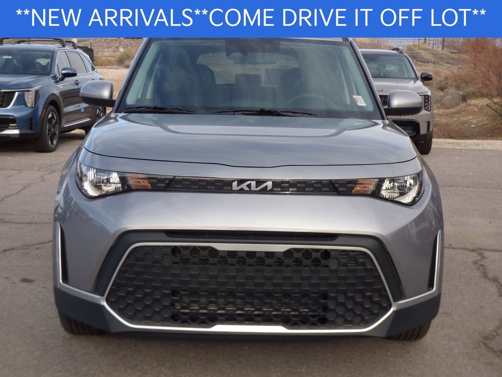 New 2025 Kia Soul LX Hatchback