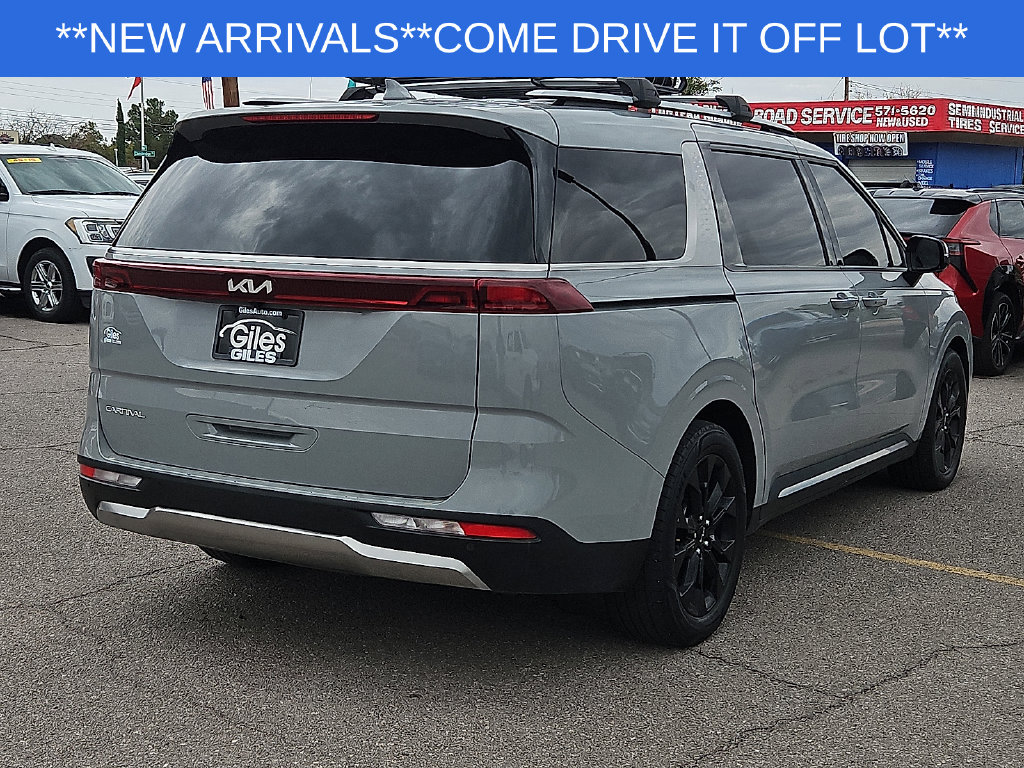 Used 2024 Kia Carnival SX Minivan/Van