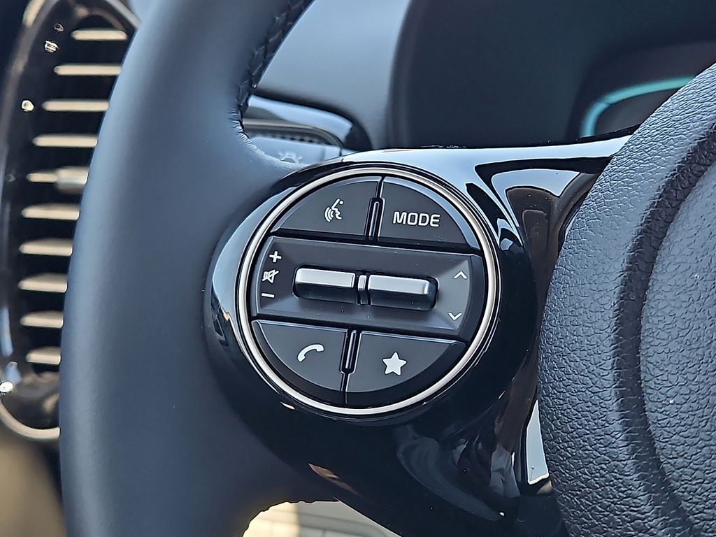 2025 Kia Soul EX - Photo 22