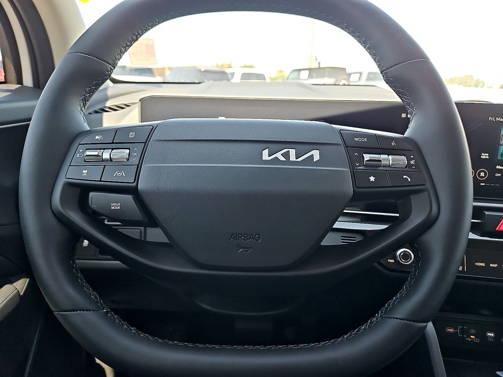 2026 Kia Sportage EX - Photo 25