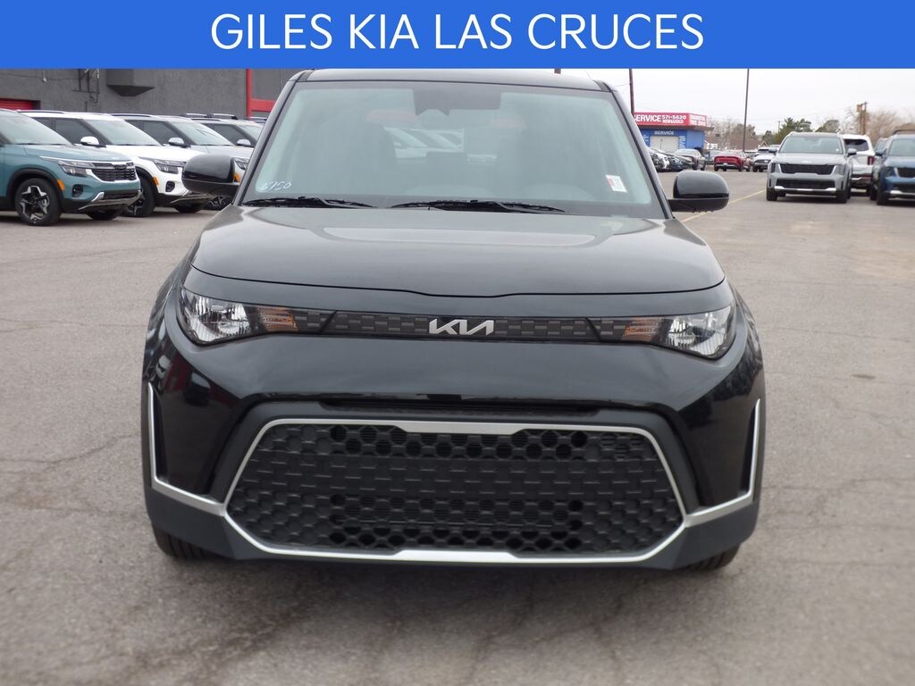 New 2025 Kia Soul LX Hatchback