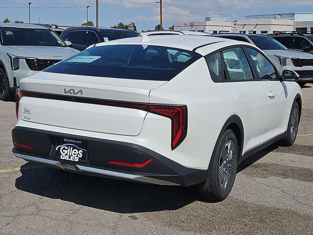 New 2026 Kia K4 LX Sedan