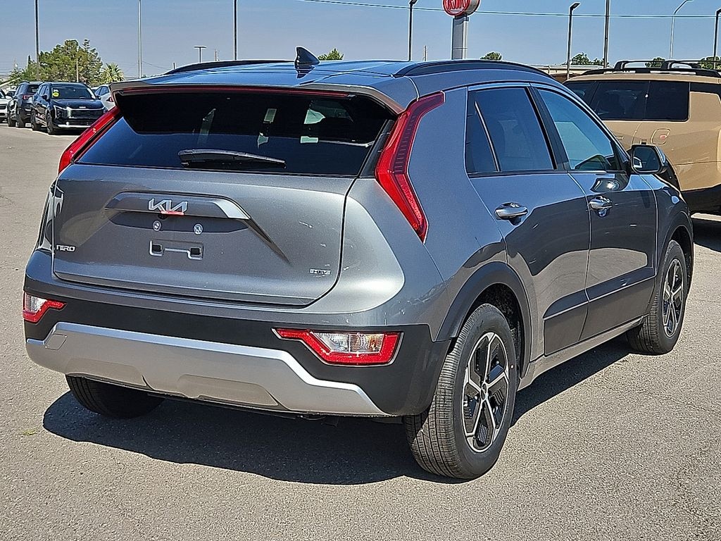 New 2026 Kia Niro LX SUV