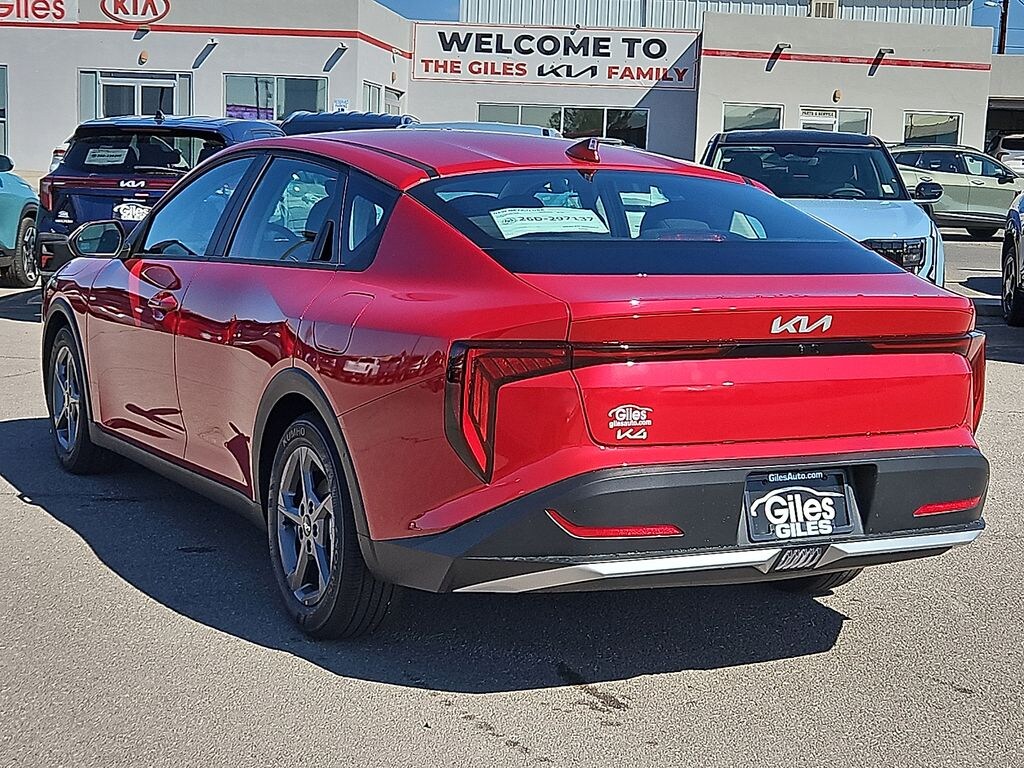 New 2026 Kia K4 LXS Sedan