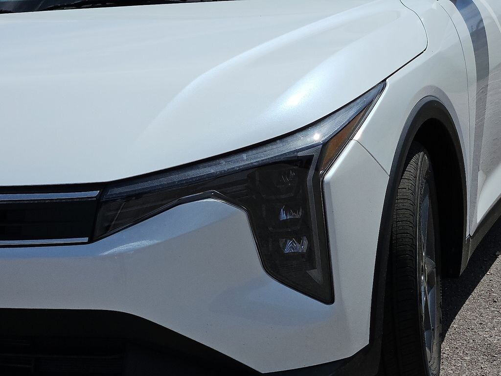 New 2026 Kia K4 LXS Sedan