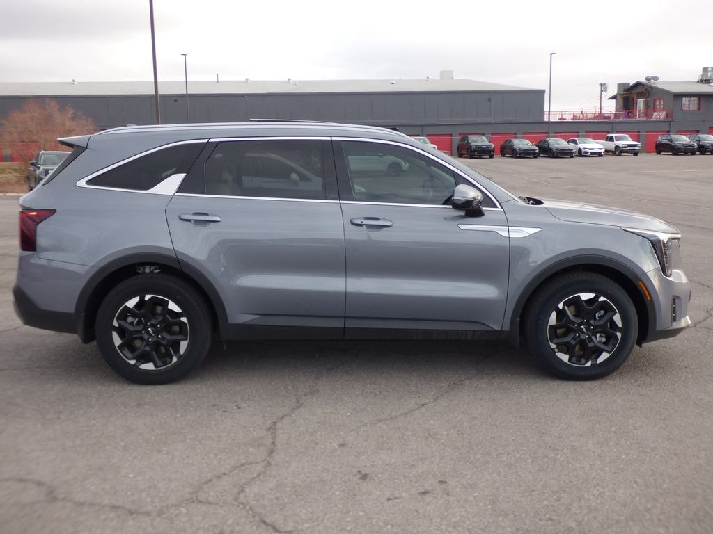 New 2025 Kia Sorento S SUV