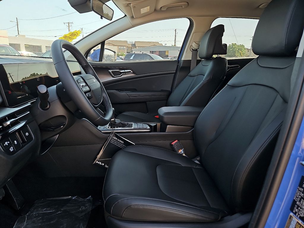 2026 Kia Sportage EX - Photo 19