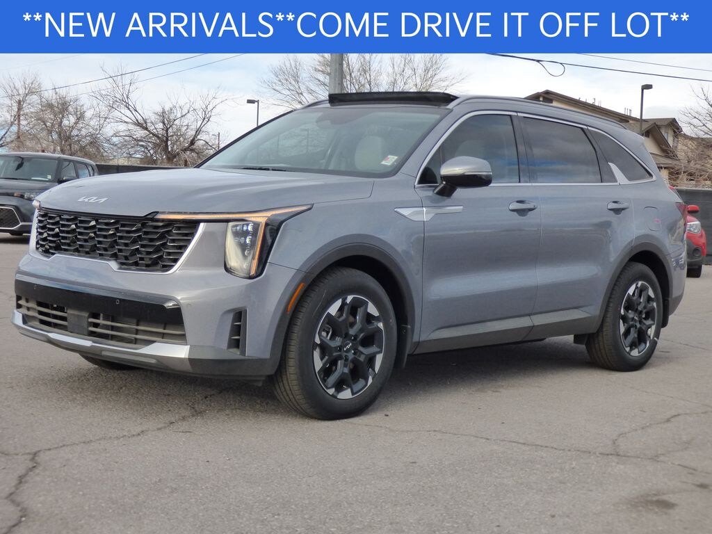New 2025 Kia Sorento S SUV