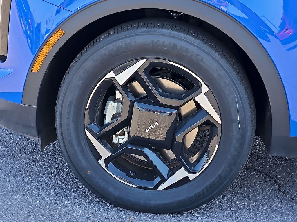 2026 Kia Sportage EX - Photo 11