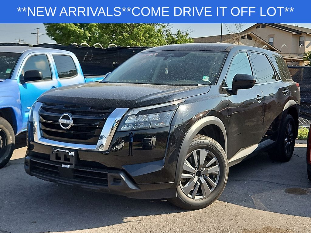 Used 2023 Nissan Pathfinder S
