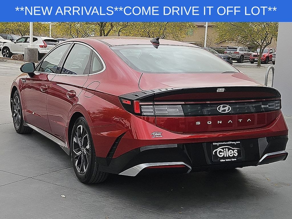Used 2025 Hyundai Sonata SEL Sedan