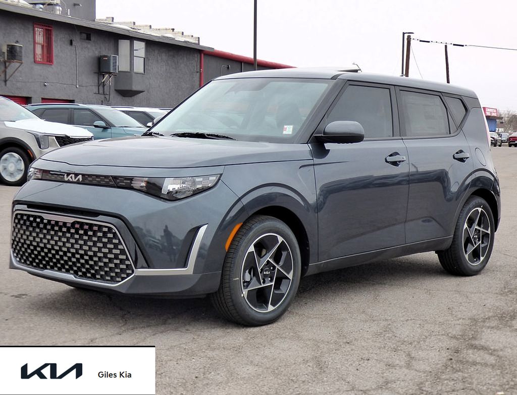 2025 Kia Soul 2.0L EX 6 IVT's photo