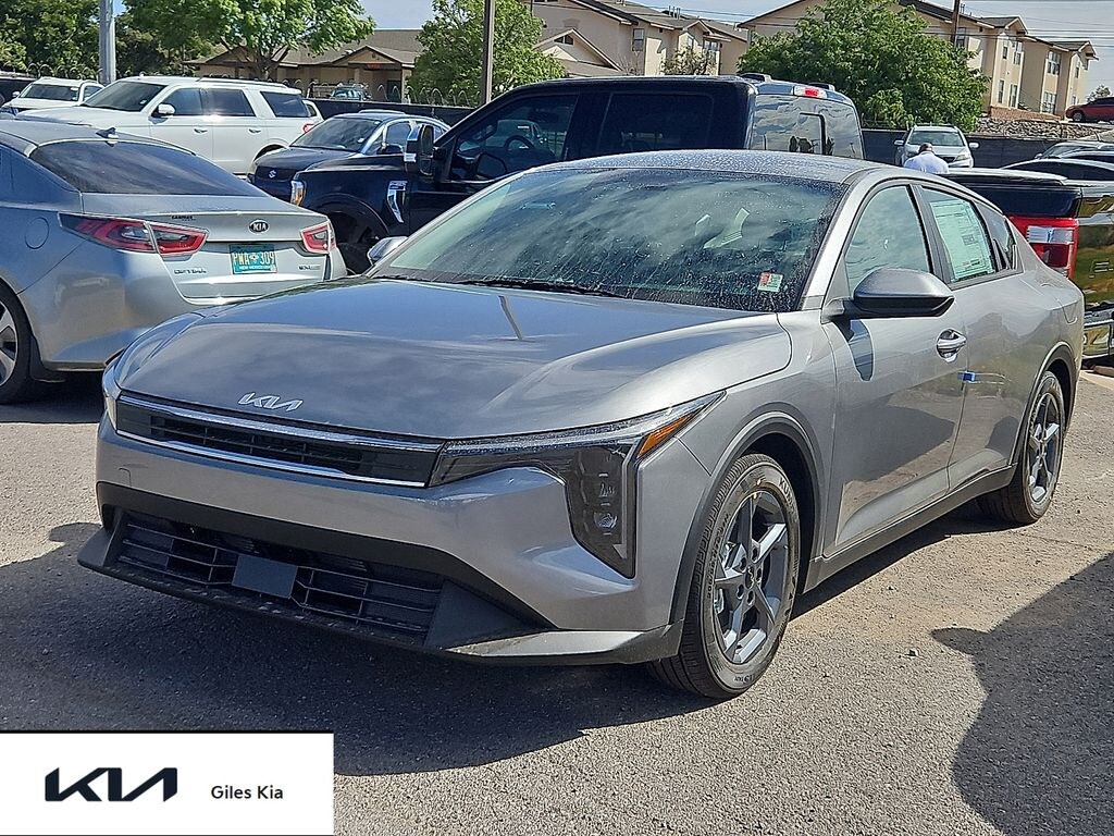 New 2026 Kia K4 LXS Sedan